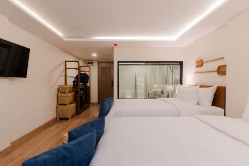 the tribe boutique hotel