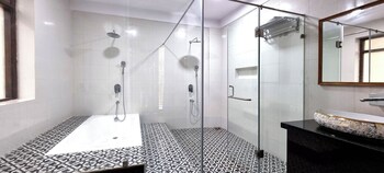 calangute beach villa by seven hotels