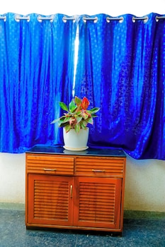 hotel breezeland erode railway station