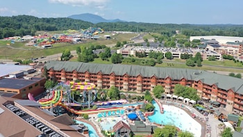 river lodge suites
