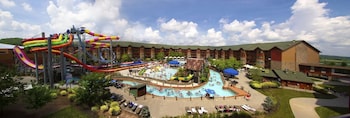 river lodge suites
