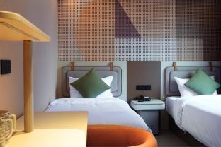 hotel 165 newly renovated