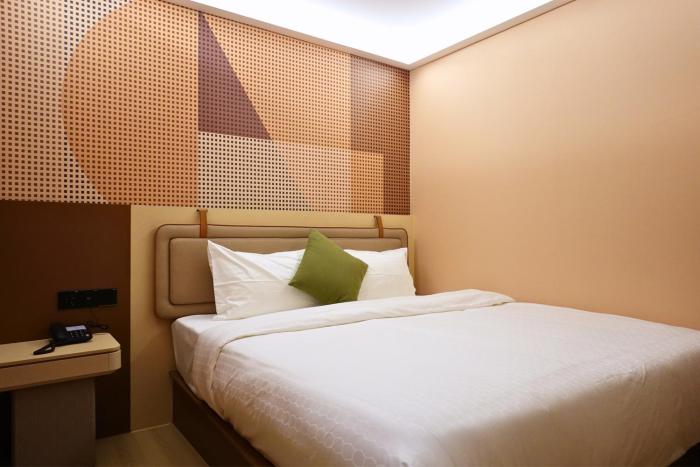 hotel 165 newly renovated