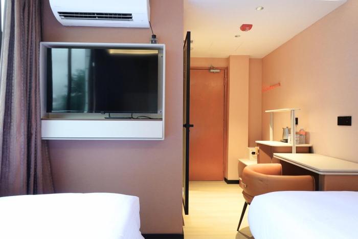 hotel 165 newly renovated