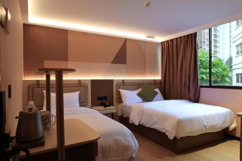 Hotel 165 - Newly Renovated,,3 star