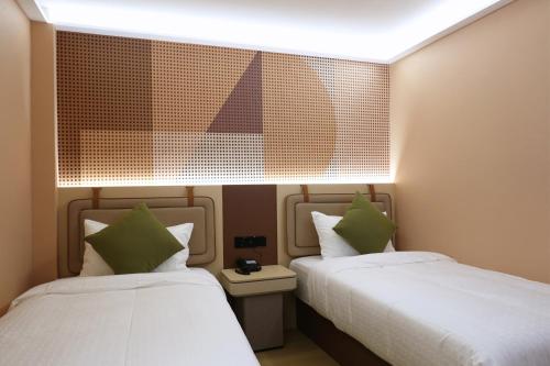 hotel 165 newly renovated