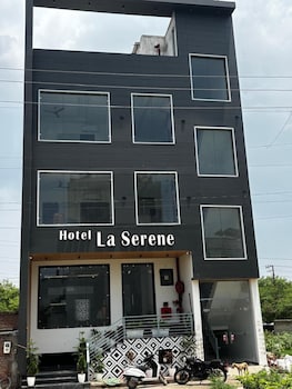 hotel la serene