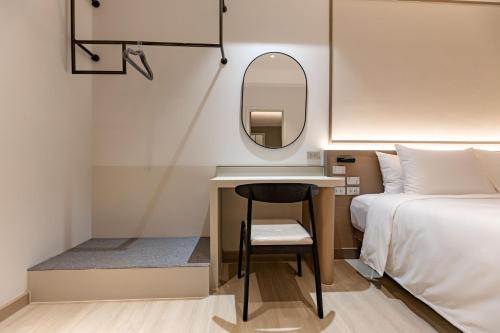 the bentley hotel pratunam