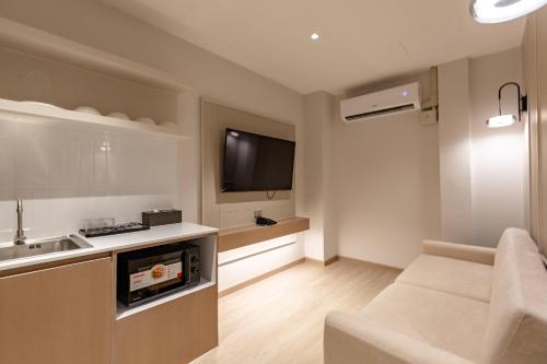 the bentley hotel pratunam
