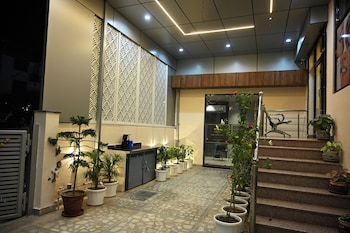 hotel om elite stay