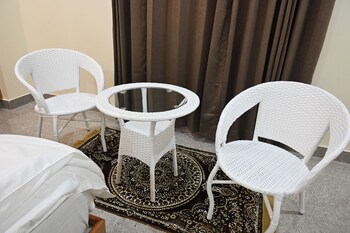 hotel om elite stay