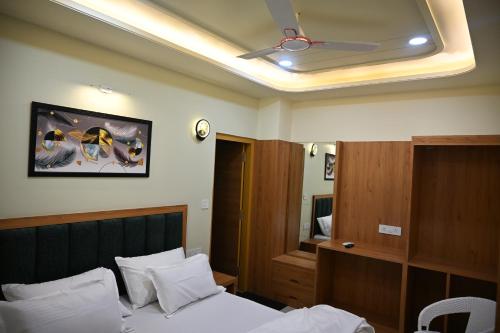 hotel om elite stay