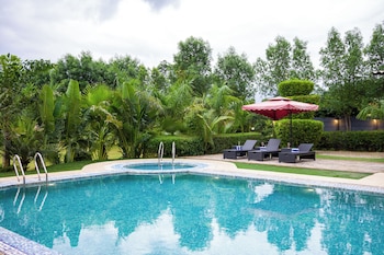 Raha Farms Pet Friendly Resort Elivaas,,3 star