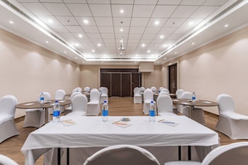 alaya stays still waters varkala