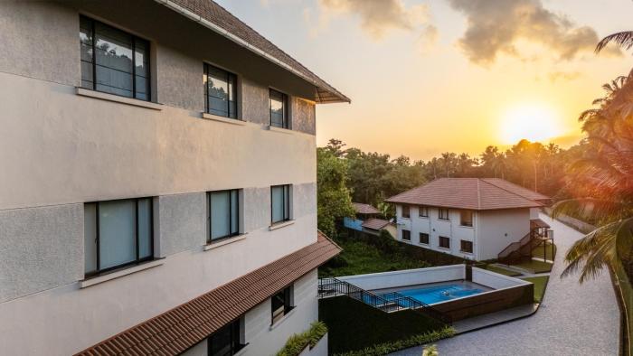 alaya stays still waters varkala