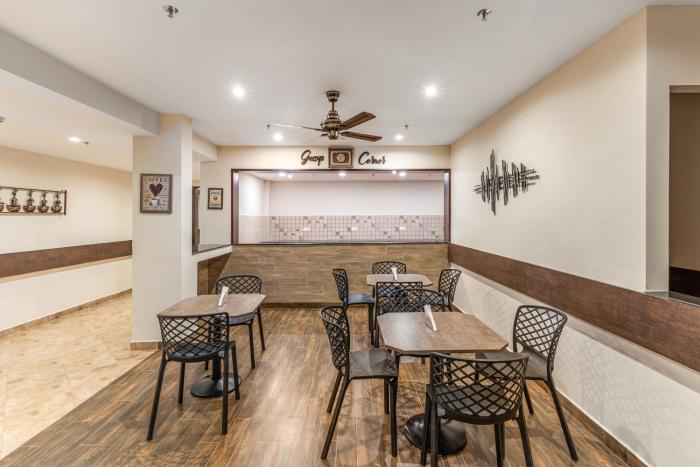 alaya stays still waters varkala