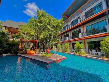 Wow Phuket,,3 star