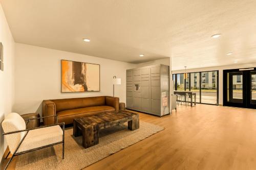 livaway suites orem vineyard