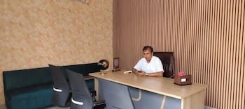 Shree Ram Swaroop Vatika,,2 star