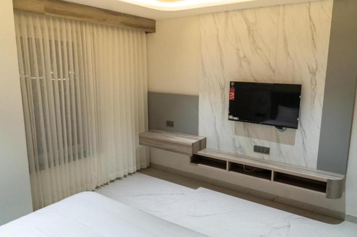 the white castle hotel