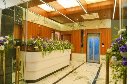 the white castle hotel