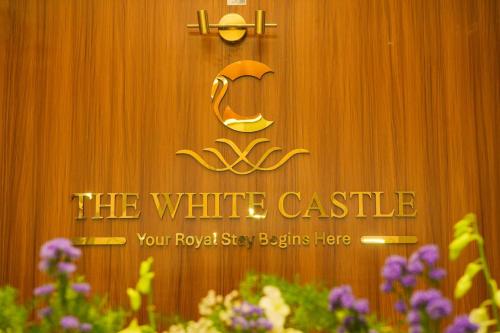 the white castle hotel