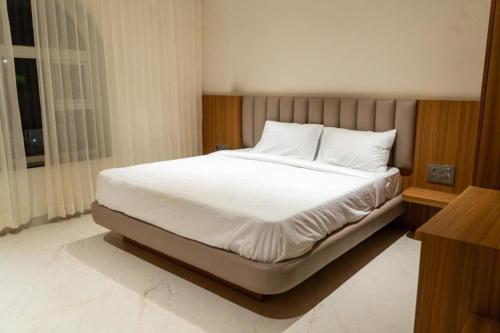 the white castle hotel