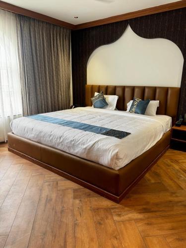 the white castle hotel