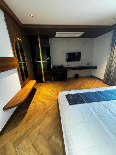 the white castle hotel