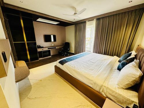 the white castle hotel