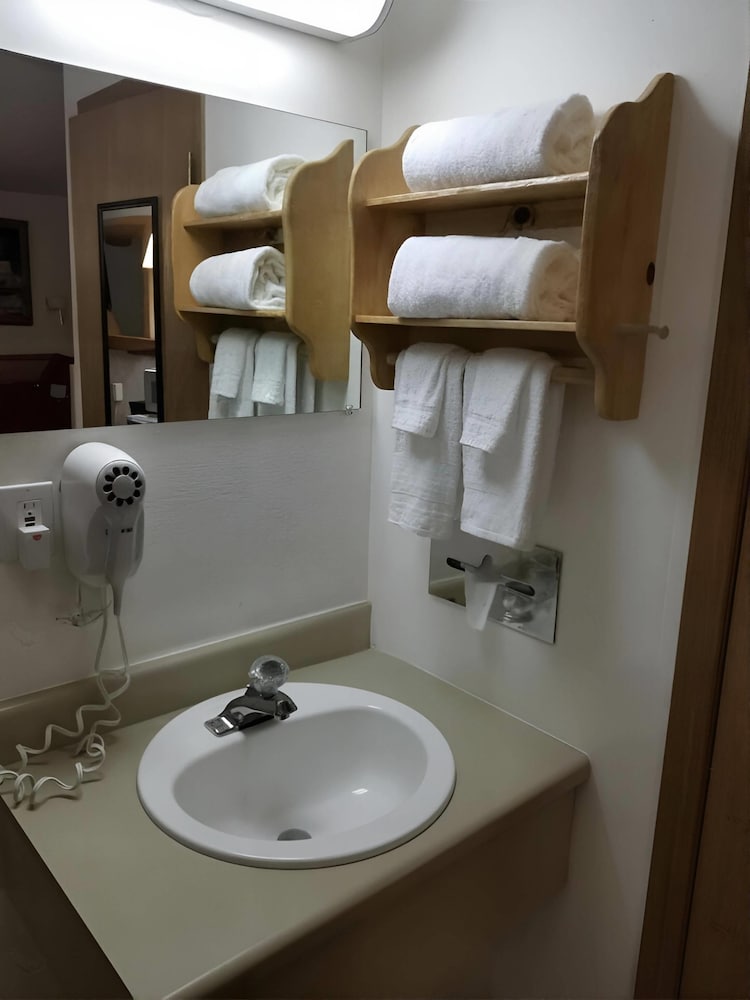 sandpoint inn