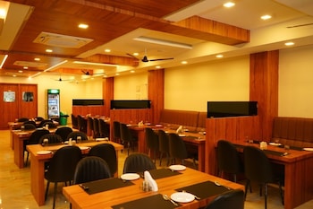 Hotel Anithaparthiban,,3 star