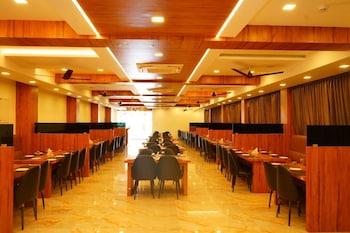 Hotel Anithaparthiban,,3 star