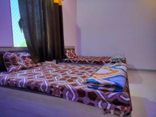 Hotel Khatushyamji,,3 star