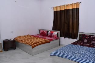 Hotel Khatushyamji,,3 star