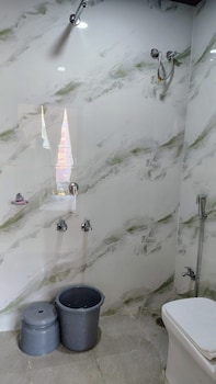 Shri Krishna Hotel,,3 star