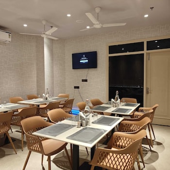 Bluestone Prime By The Cosy Hotels,,3 star