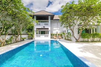 phuket leisure time hotel