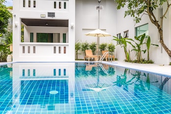 phuket leisure time hotel