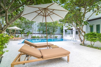 Phuket Leisure Time Hotel,,5 star