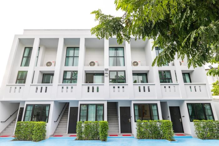 phuket leisure time hotel