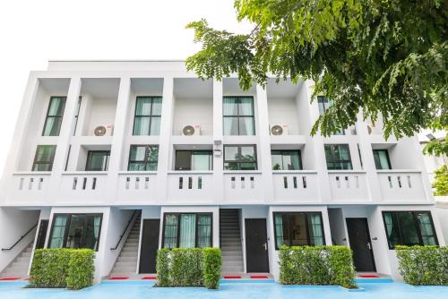 phuket leisure time hotel