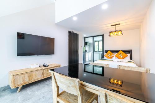 phuket leisure time hotel