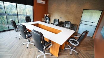 manjoora saddles resorts and spa