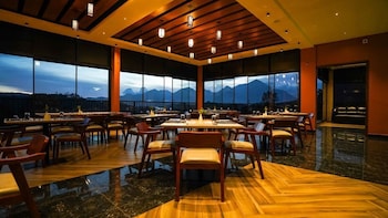 manjoora saddles resorts and spa