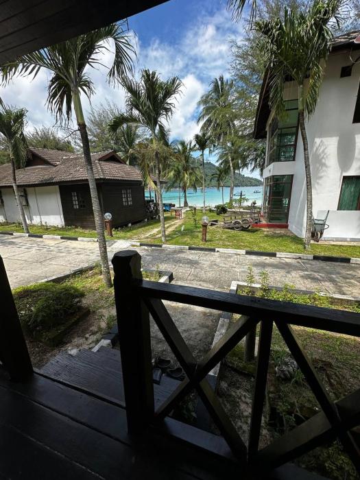 perhentian resort island pir bluestar