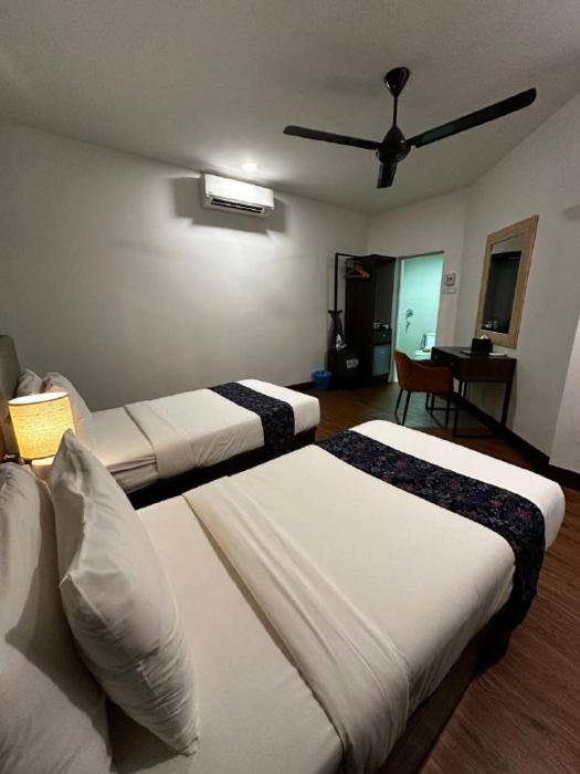 perhentian resort island pir bluestar