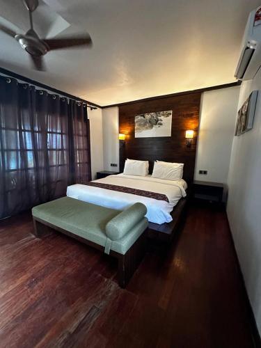 perhentian resort island pir bluestar