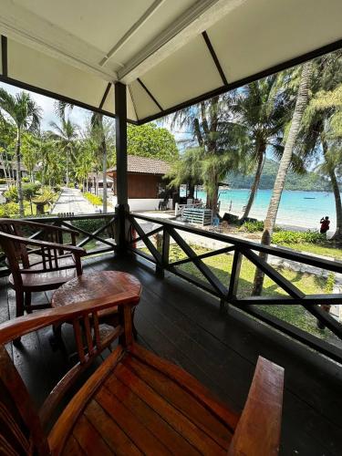 perhentian resort island pir bluestar