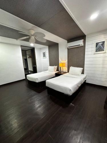 perhentian resort island pir bluestar